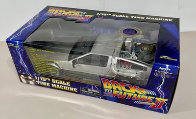Back to the Future DeLorean Time Machine 1/15 Scale Diamond Select New Sealed
