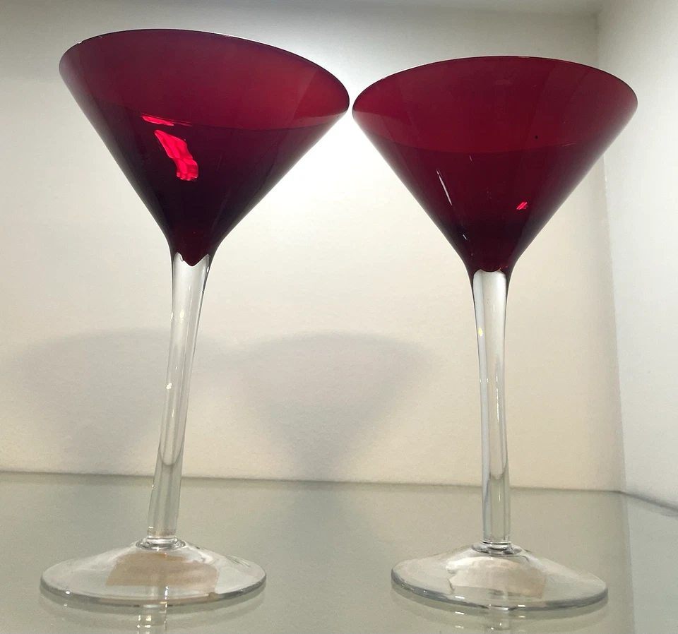 "Juego de 2 copas de martini rojo rubí etiqueta sopladas a mano de 7"" de alto" Foto 3 de 4