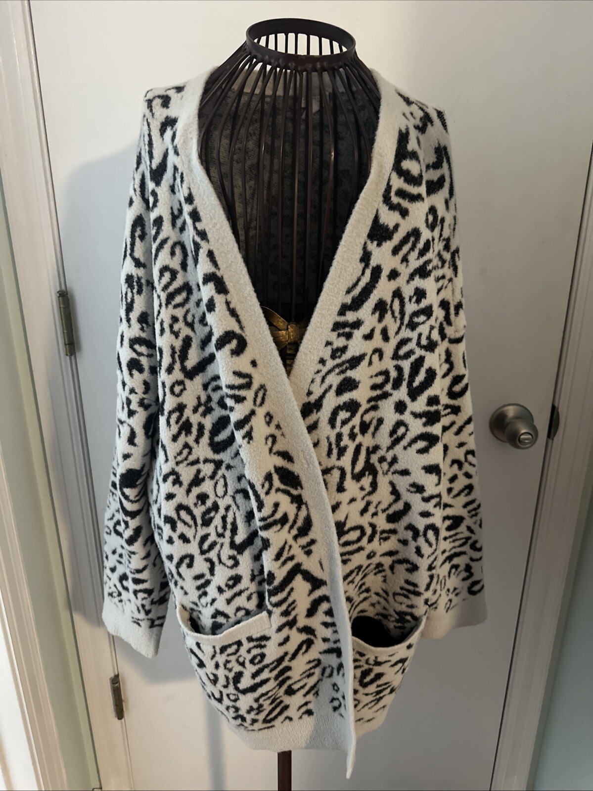 Chico’s 3 gray black leopard pattern open cozy sw… - image 1