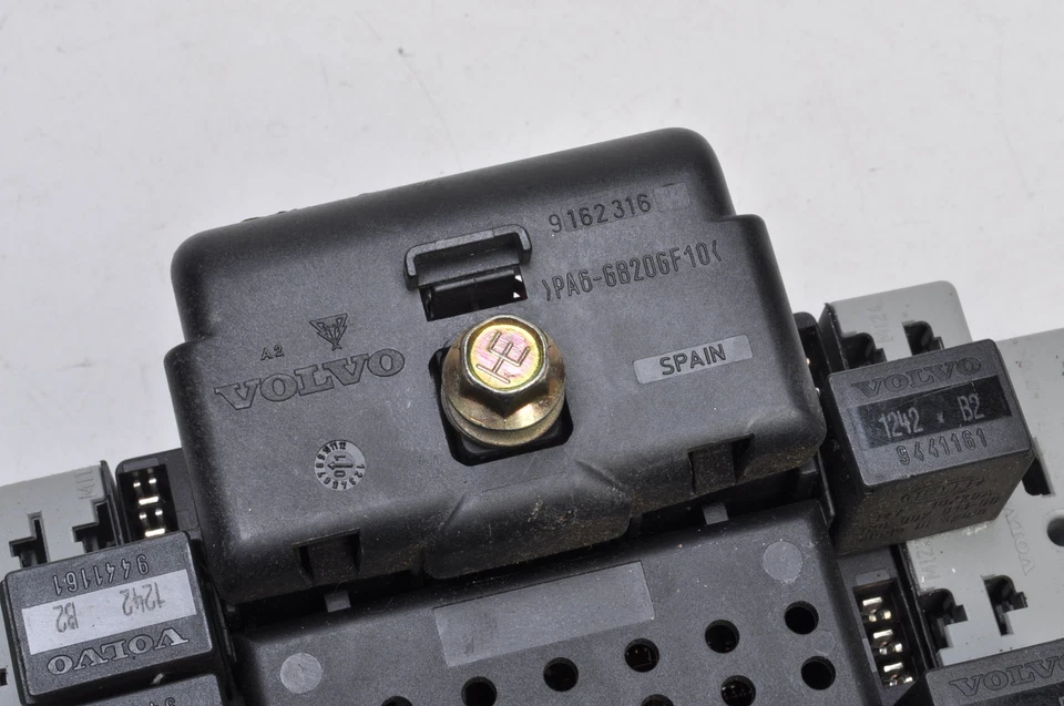 VOLVO V70 II Centralina Fusibile 8676286 - Immagine 3 di 4