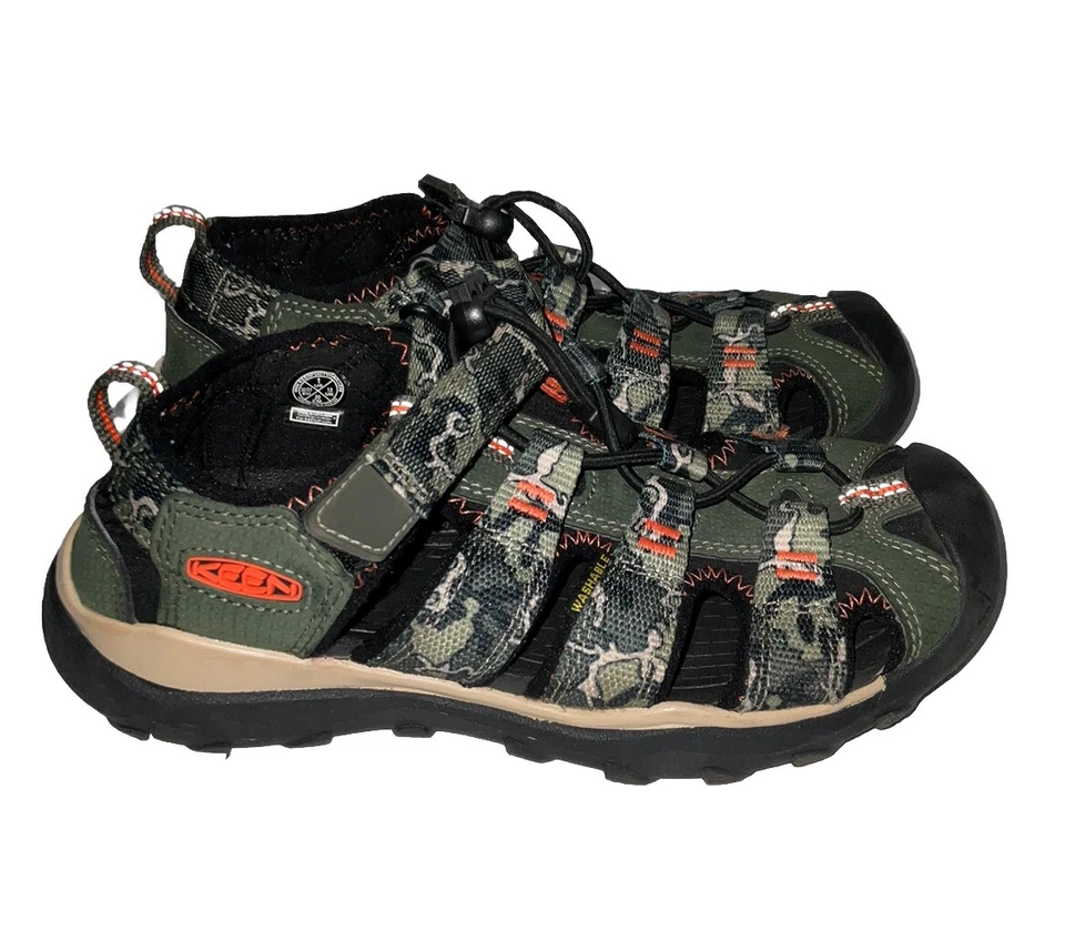 Sandalias Keen Newport H2 Niños Niños Talla 1 Camufladas Zapatos para Agua Nylon Ajustables Foto 4 de 4