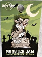 HARD ROCK CAFE CHICAGO MONSTER JAM SERIES FLY PLAYING BASS GUITAR PIN # 101223