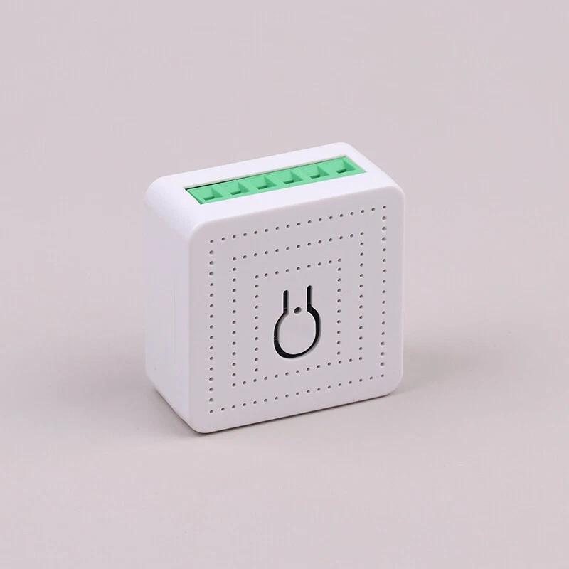 Wireless smart light switch outlet