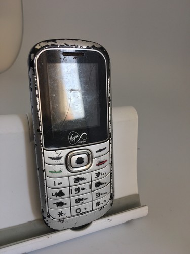 Incomplete Virgin media VM565 Silver Virgin Media Mobile Phone - Picture 6 of 12