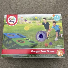 PLAY DAY GOOGLY TOSS GAME