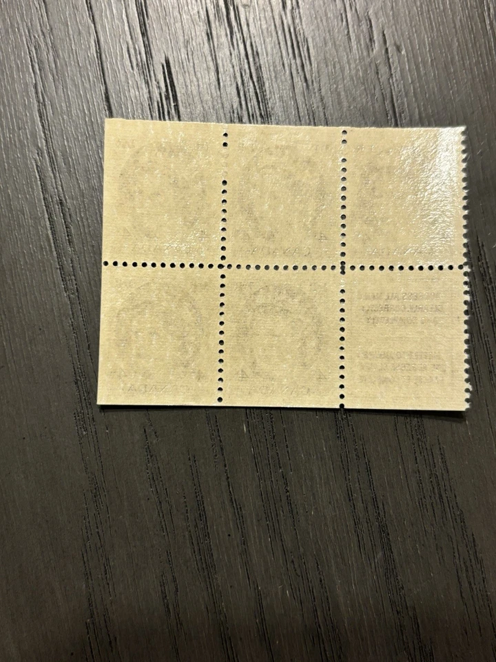 CANADA Postage Stamps Queen Elizabeth ll block of 5, 4 cents 1954 MNH Purple - Image 2 of 2