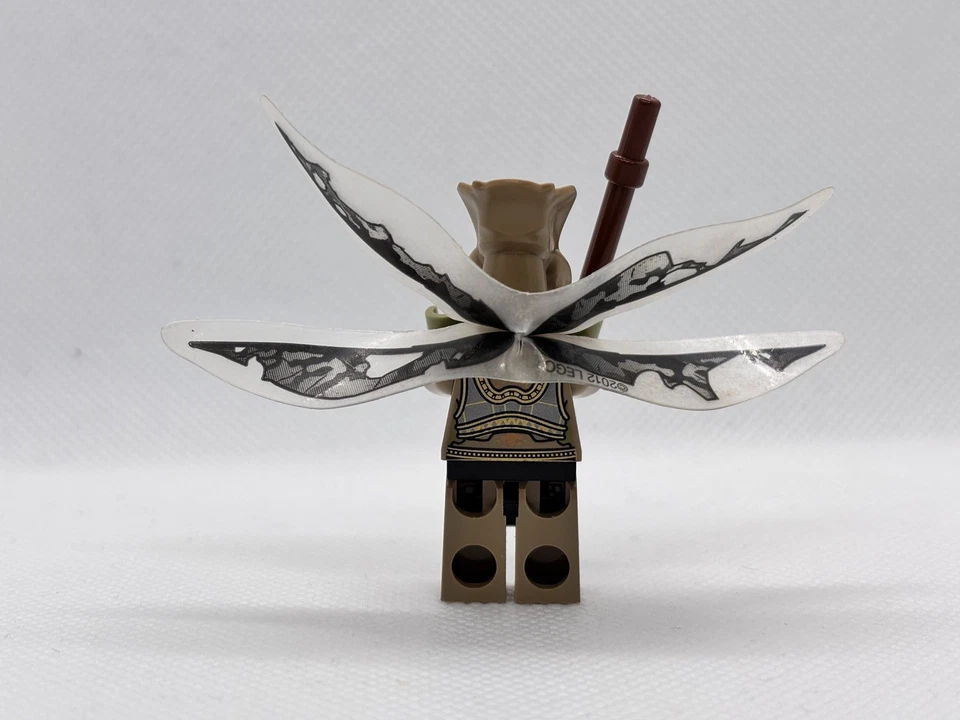 Lego Poggle the Lessor SW0474 Star Wars Authentic - Image 4 of 4