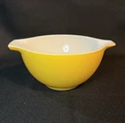 Vintage Pyrex Glass Yellow Cinderella Mixing Bowl #441 1  1/2 Pt.
