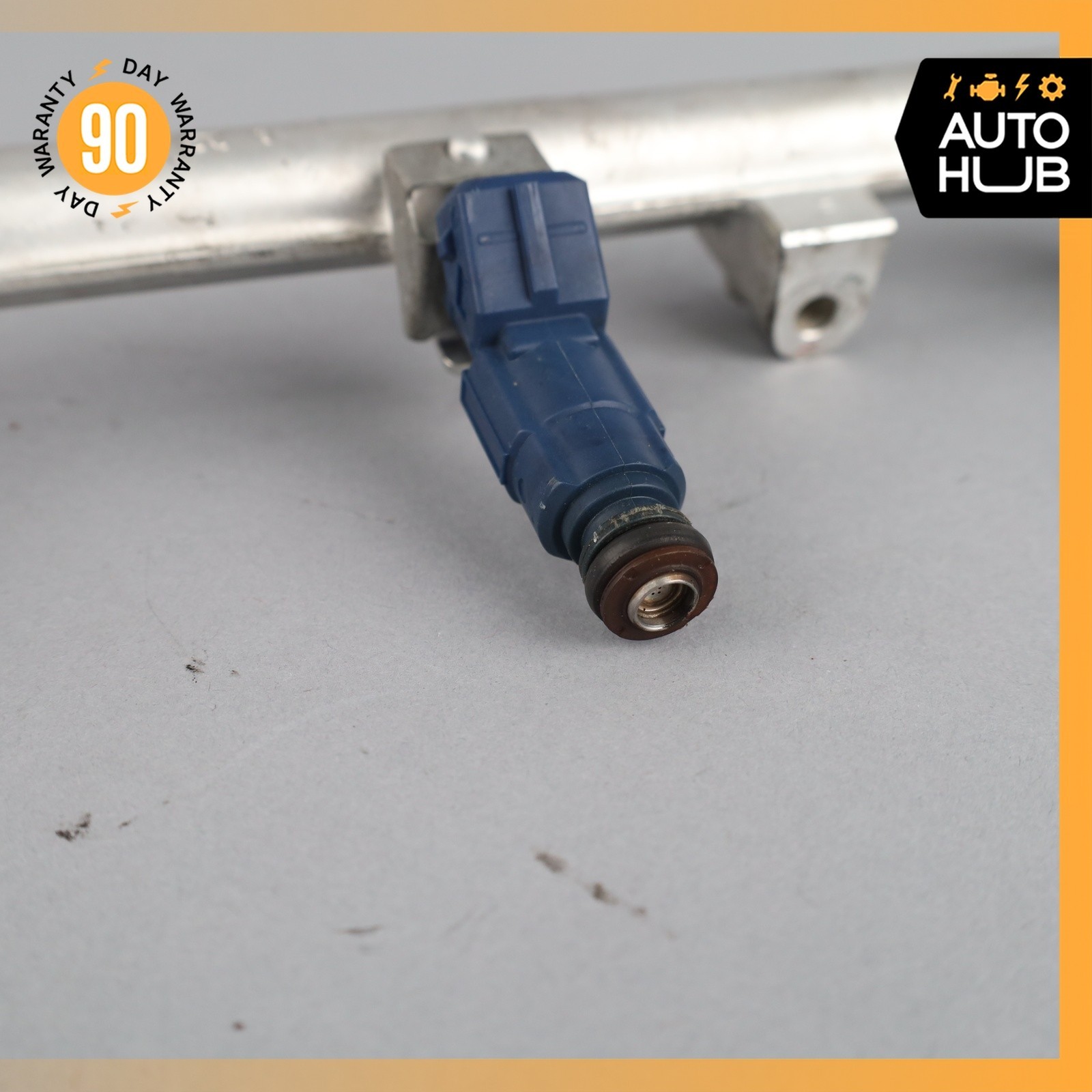 00-02 Bentley Arnage Left or Right Fuel Injection Rail Line w/ Injectors OEM 42k