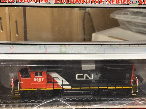 ATLAS # 10 001 402  HO SCALE CANADIAN NATIONAL RAILWAYS GP-40-2  LOCO #9657 | Zustand: New