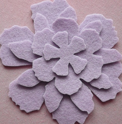 100% WOOL FELT DIE CUT FLOWERS/APPLIQUE/4 FLOWER SHAPES TO LAYER /COLOUR CHOICES - Picture 39 of 54