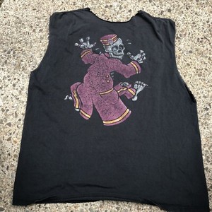 tipping bellhop tipping bellhop