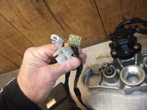 Yamaha FZ1-S Fazer 3C3H 2008 (2007-15) LockSet, 3 Identical Keys + ECU VGC #256 - Picture 11 of 11