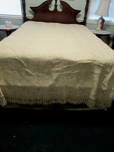 Vintage Sears Bellissimo Collection Bed Spread Fringed Cream Brocade 105 X 105