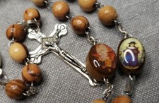 VINTAGE Rosary Jerusalem olive wood Beautiful Catholic G77