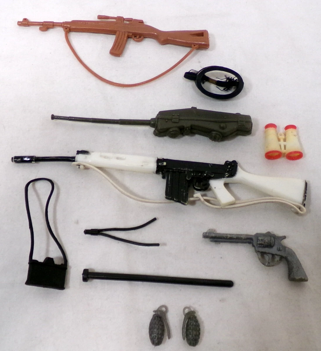 60年代　GIJOE GIジョー 無線機　背嚢　手榴弾 ガーランドライフルなど Gun G.I. Joe Military & Adventure Action Figures 1960 Year