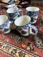 Set Of 4 Tienshan Folk Craft Cabin In The Snow Coffee Mugs Christmas Winter