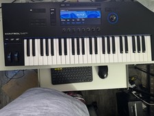 Native Instruments Komplete Kontrol S49 MK3 - Open Box w/Original Box
