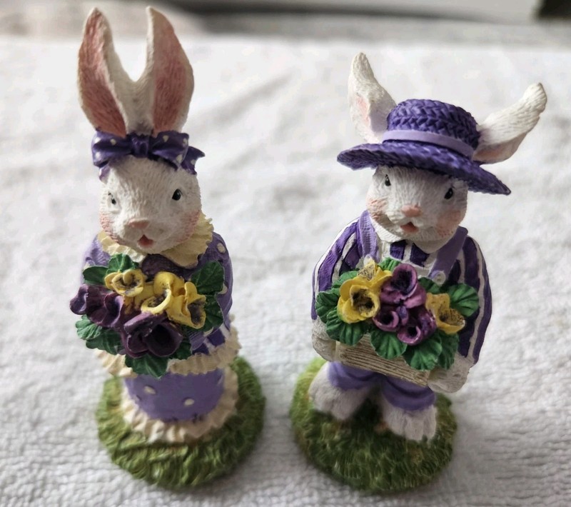 2 Vintage Lefton Easter Bunny Rabbit W/flowers 
