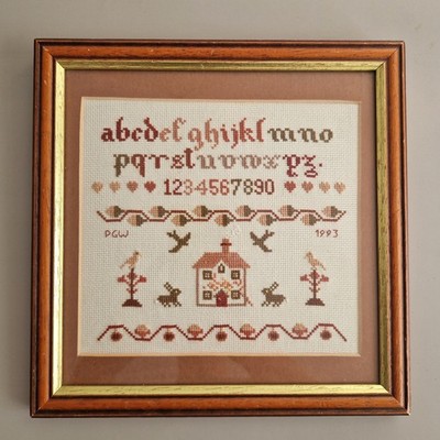 Vintage 1993 Stickmuster montiert gerahmt erdige Töne 9'' Cottage Kern