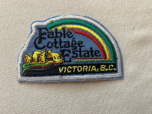 VTG Lot 4 New Canada Souvenir Embroidered Patch Victoria BC Sealand Quebec - Picture 4 of 9