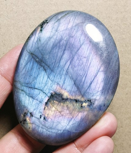 Esfera de labradorita púrpura arco iris natural crudo piedra de palma cristal de cuarzo curación - Imagen 5 de 10