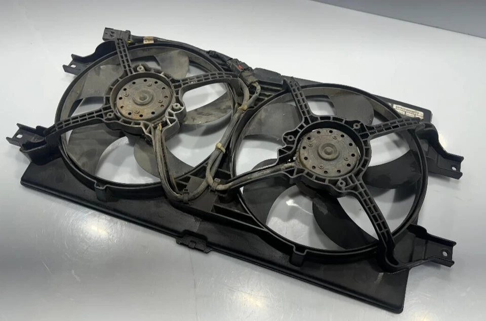 Chrysler 300M 1999 ventilador de refrigeración del radiador P/N 4767180Ac pieza usada original fabricante original Foto 3 de 4