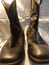 Ariat boots women leather size 6B well loved worn patina *scratched back heel*