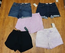 Shorts Lot Size 0/25R &X Small & Small Universal Thread/ Wild Fable Mixed Brands