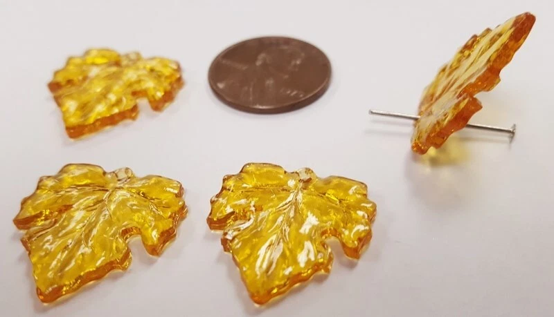 12 HOJAS DE ARCE TOPACIO CLARO VINTAGE 20mm. DIJES DE CUENTAS COLGANTES ACRÍLICOS GRABADOS N160 Foto 2 de 3