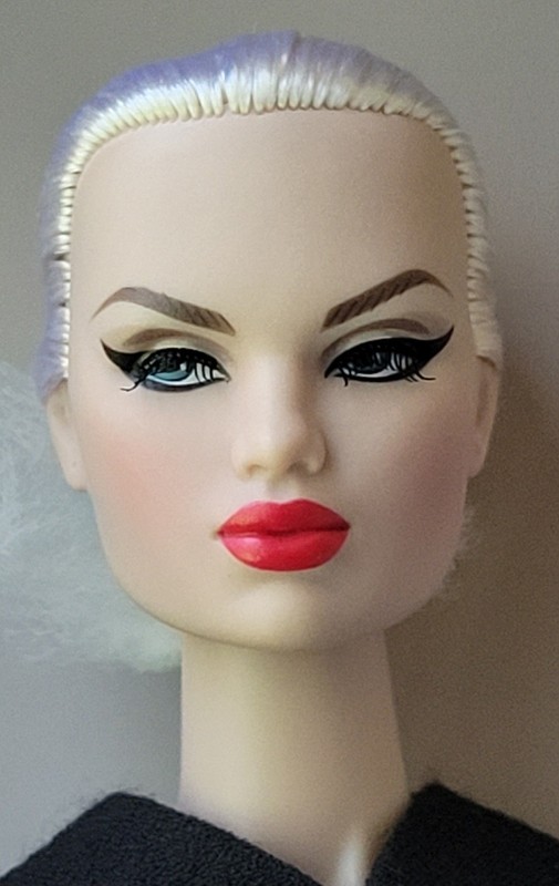 Integrity Toys KAROLIN STONE “MAKING AN ENTRANCE” – 2015 Cinematic conv - NRFB