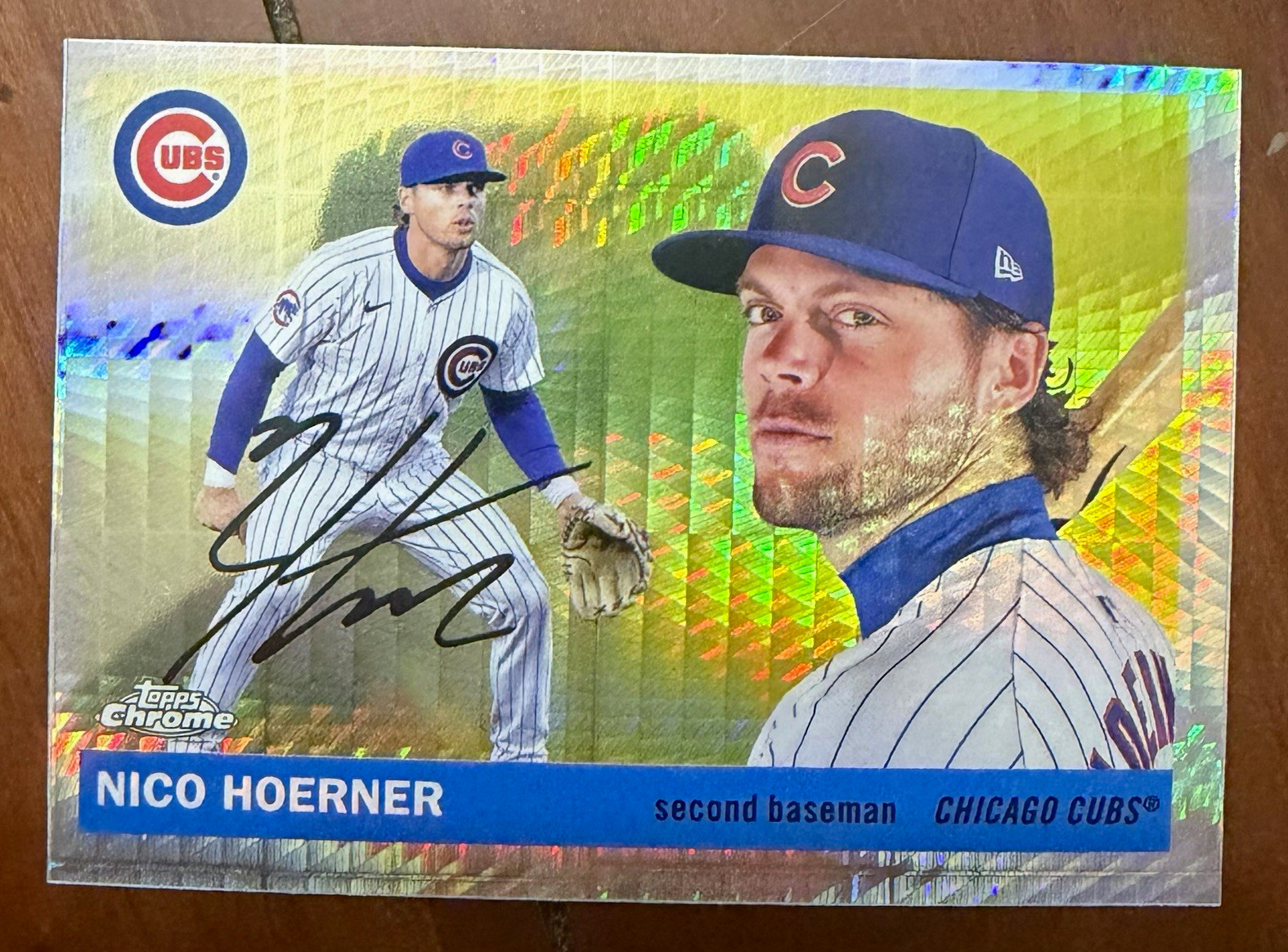 2025 Topps Chrome Platinum Prism Nico Hoerner Auto Cubs Card #24