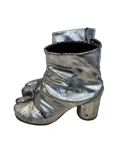 Maison Margiela / Broken Mirror / Tabi Boots / Size 40 / Silver / Leather / S58W