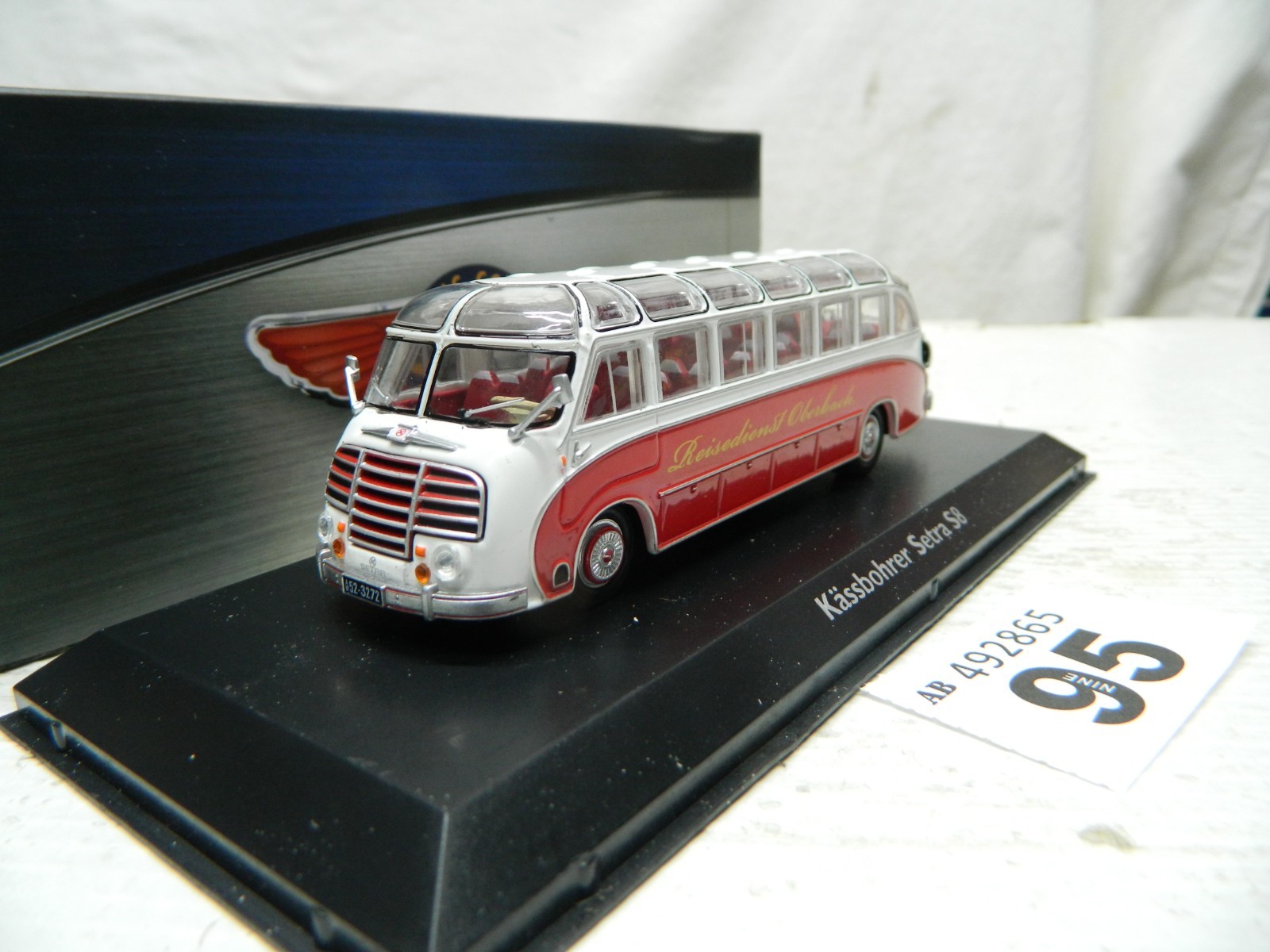 Atlas Classic Coaches 1:72 Kassbohrer Setra S8 Coach  Box 4 642 105