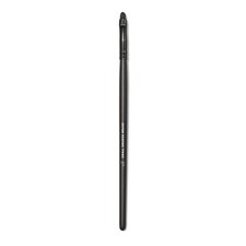 e.l.f. Small Smudge Brush for Precision Eyeshadow and Eyeliner, Synthetic
