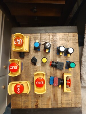 Lot of IDEC push button, lamps, EMOs