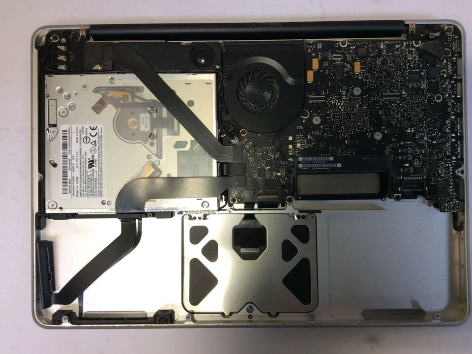 Apple MacBook Pro A1278 13”Laptop i5-2415M 2.3GHz No RAM & HDD For parts(as is) - Image 2 of 4