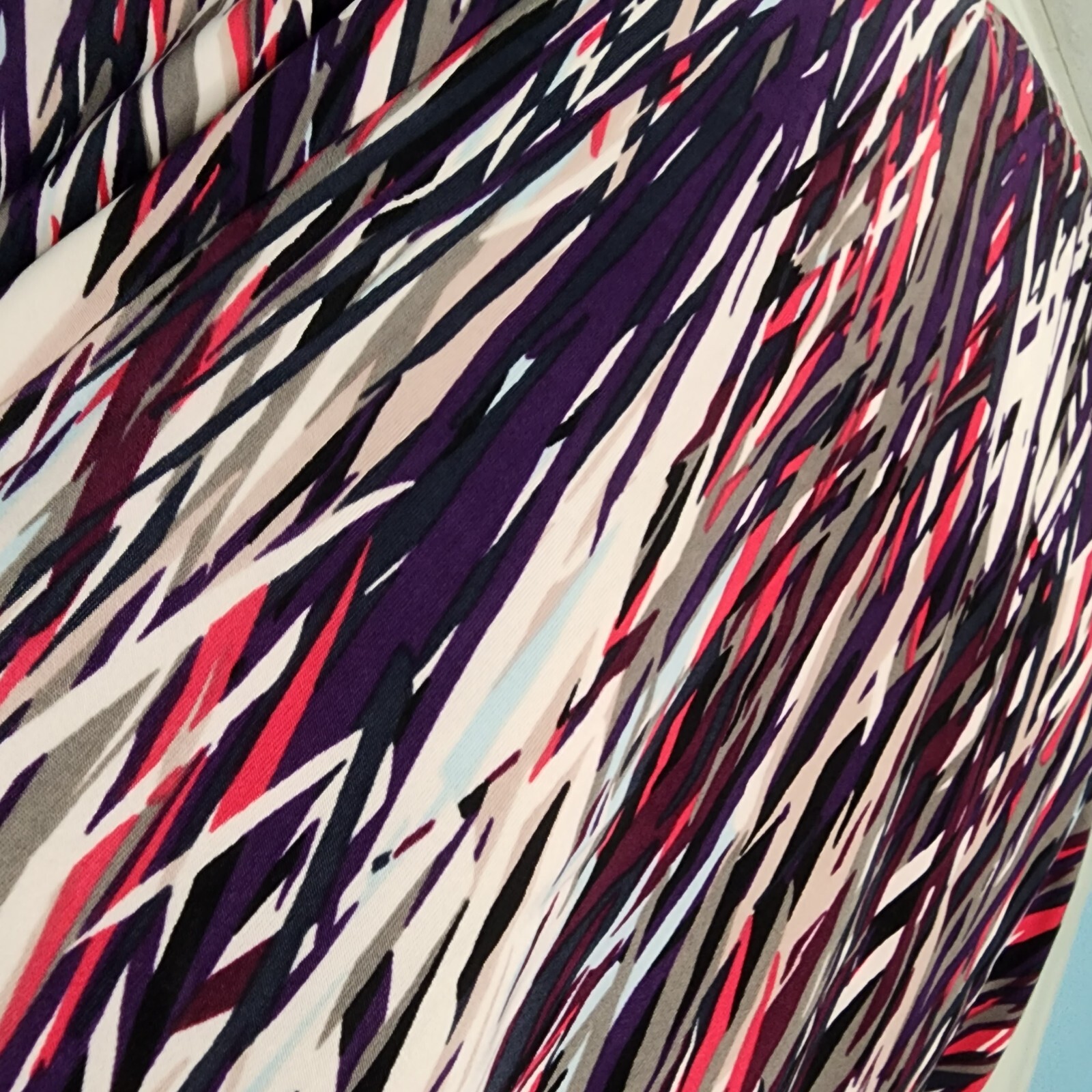 BCBGENERATION Size Medium Multicolored Ruched Bat… - image 11