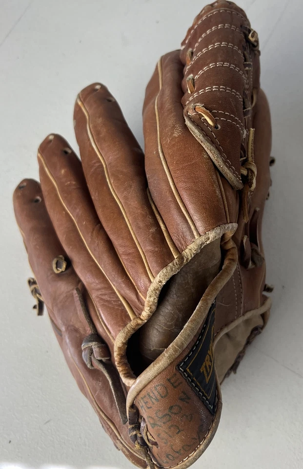 Guante de béisbol TRYLON 599 de colección hecho en Japón todo cuero derecho necesita reemplazo Foto 3 de 4