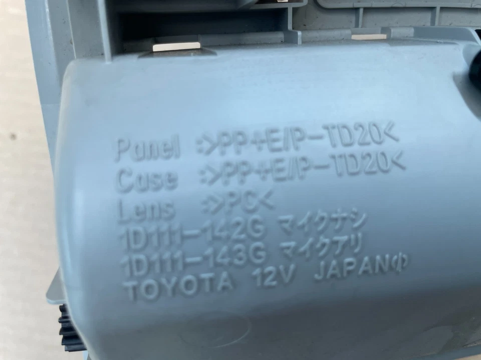 Toyota Prius V 2012-2017 techo interior delantero cúpula panel de caja de luz OEM Foto 4 de 4