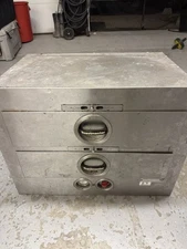 TOASTMASTER 3B8OA  TWO DRAWER Built-in Drawer Warmer 120V SINGLE PHASE, TESTED
