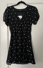 Forever 21 Women’s Black Dress White Flowers Size Small New with Tags