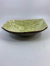 Ceramic Bowl W/white Wood Pattern.