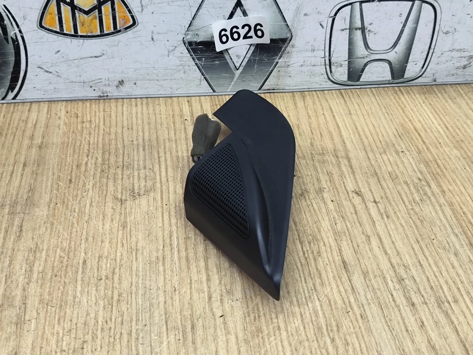 KIA Sportage 2 LSG MK3 RHD Front Right Tweeter Speaker & Cover Trim 87661-3W003 - Image 3 of 4