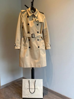 Originaler Burberry Mantel Trenchcoat, Größe S-M, Neu mit Etikett Beige
