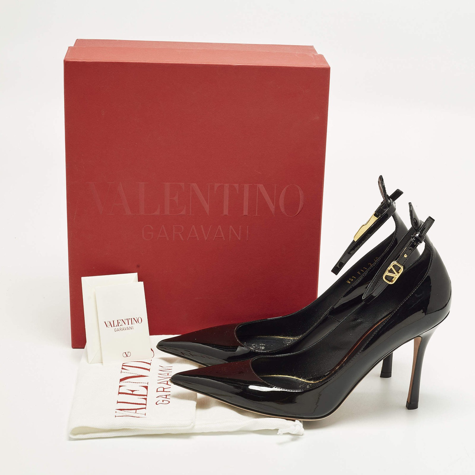 Valentino Size 40 Black Patent Leather Ankle Strap Pumps thumbnail 9