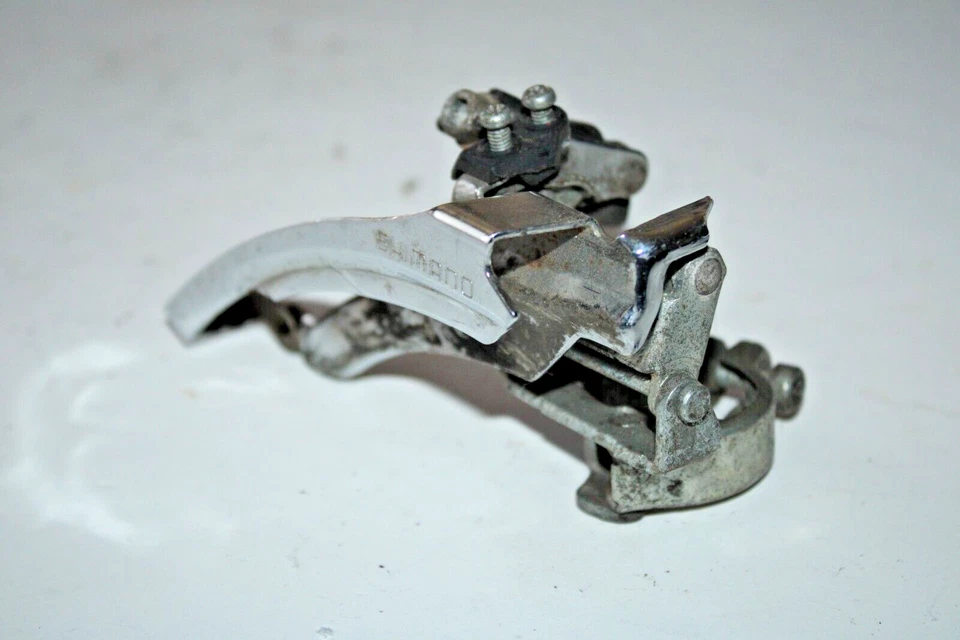 Desviador delantero triple Shimano FD-TY22-GS 28,6 mm plateado MTB Touring envío a EE. UU. Foto 2 de 4