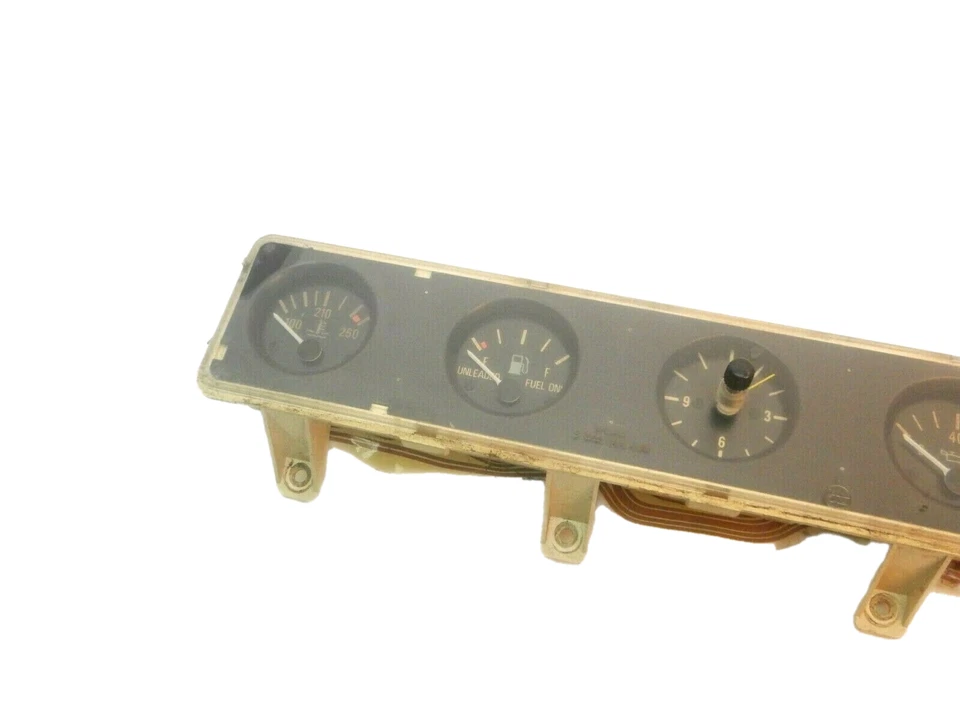 Jeep Wrangler YJ 87-91 Center Dash Gauge Set Cluster Oil Fuel Clock Temp Volt - Image 4 of 4