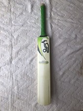 Kookaburra Kahuna Cricket Bat