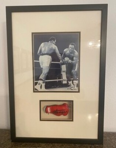 JOE FRAZIER MINI AUTOGRAPHED BOXING GLOVE SHADOWBOX